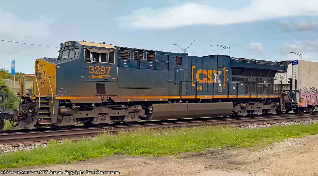 CSX 3297 is the MDPU.